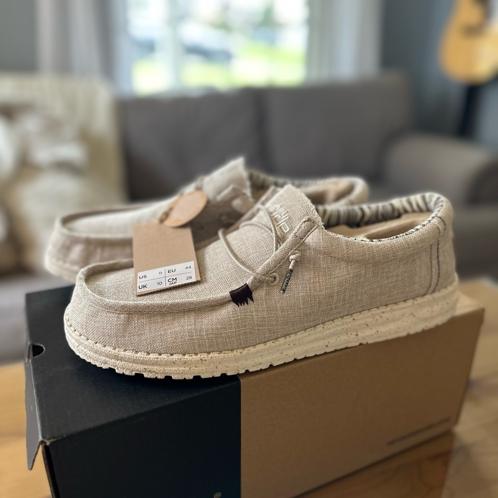 NWT Hey Dude Wally Eco - Linen Beige Men’s 11